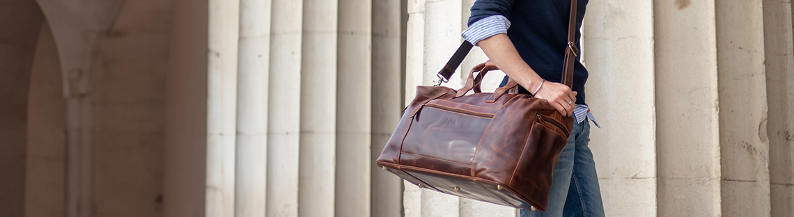 XL travel bags  Banner