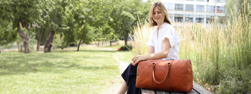 Weekender Bag Women  Banner